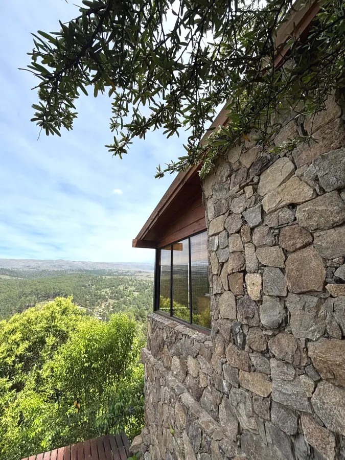 Acacia Negra - Casas de Monta�a