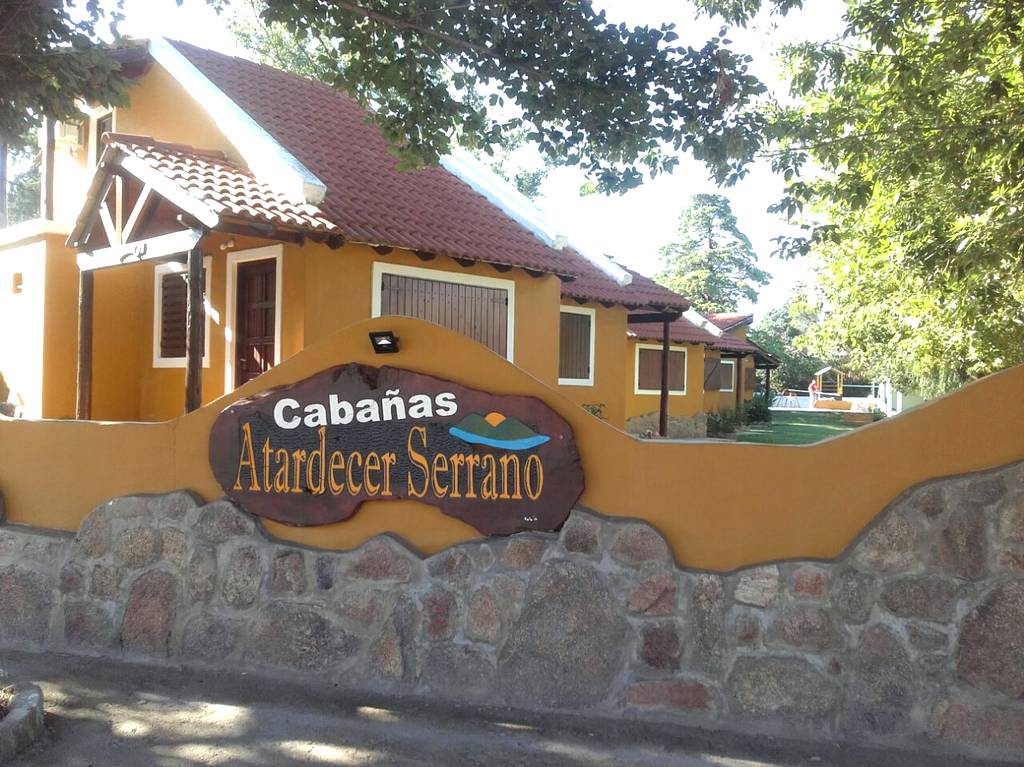 Cabañas Atardecer Serrano
