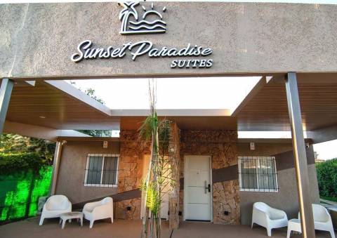Sunset Paradise Suites
